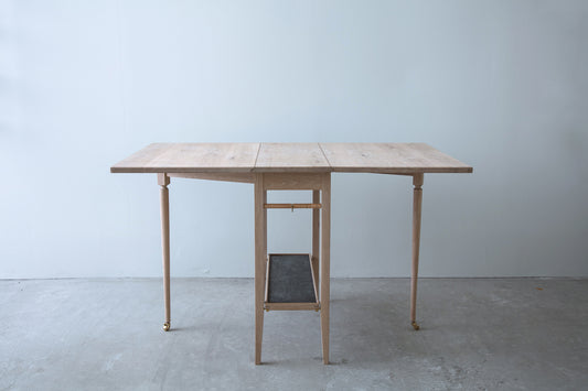 Gateleg table